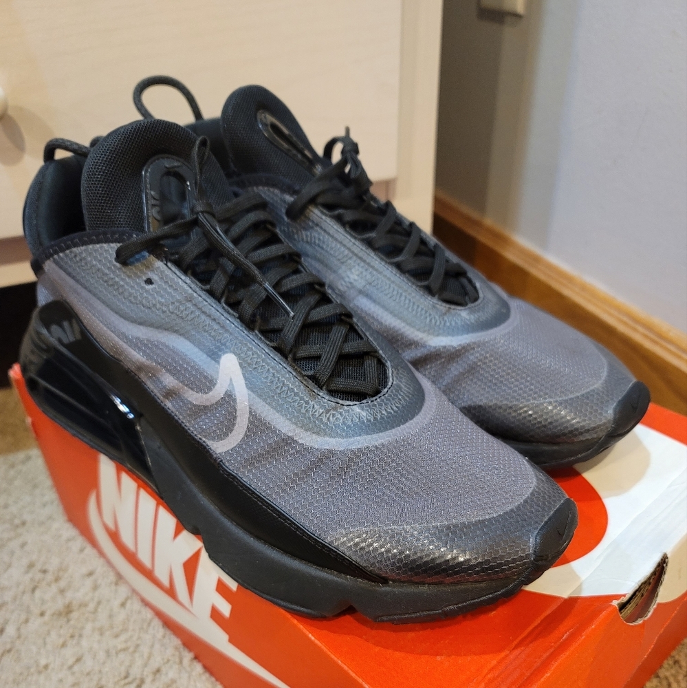 Nike Max 2090 Wolf Grey